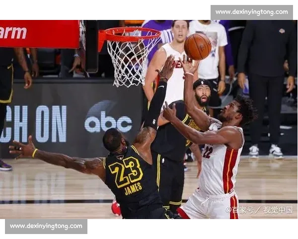 重温湖人对决热火总决赛第一战关键回合全景回放解析经典瞬间再现