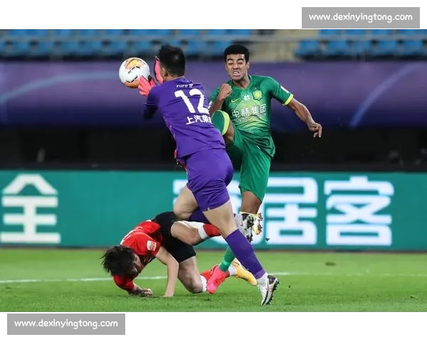 上海上港与北京国安巅峰对决谁能在关键战役中笑到最后